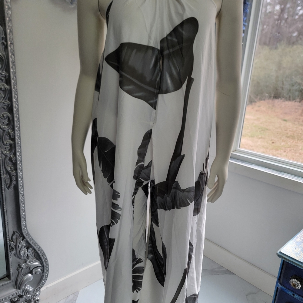 Shein Women's Summer 2 Piece Sleeveless Backless Top and Wide Leg Size L